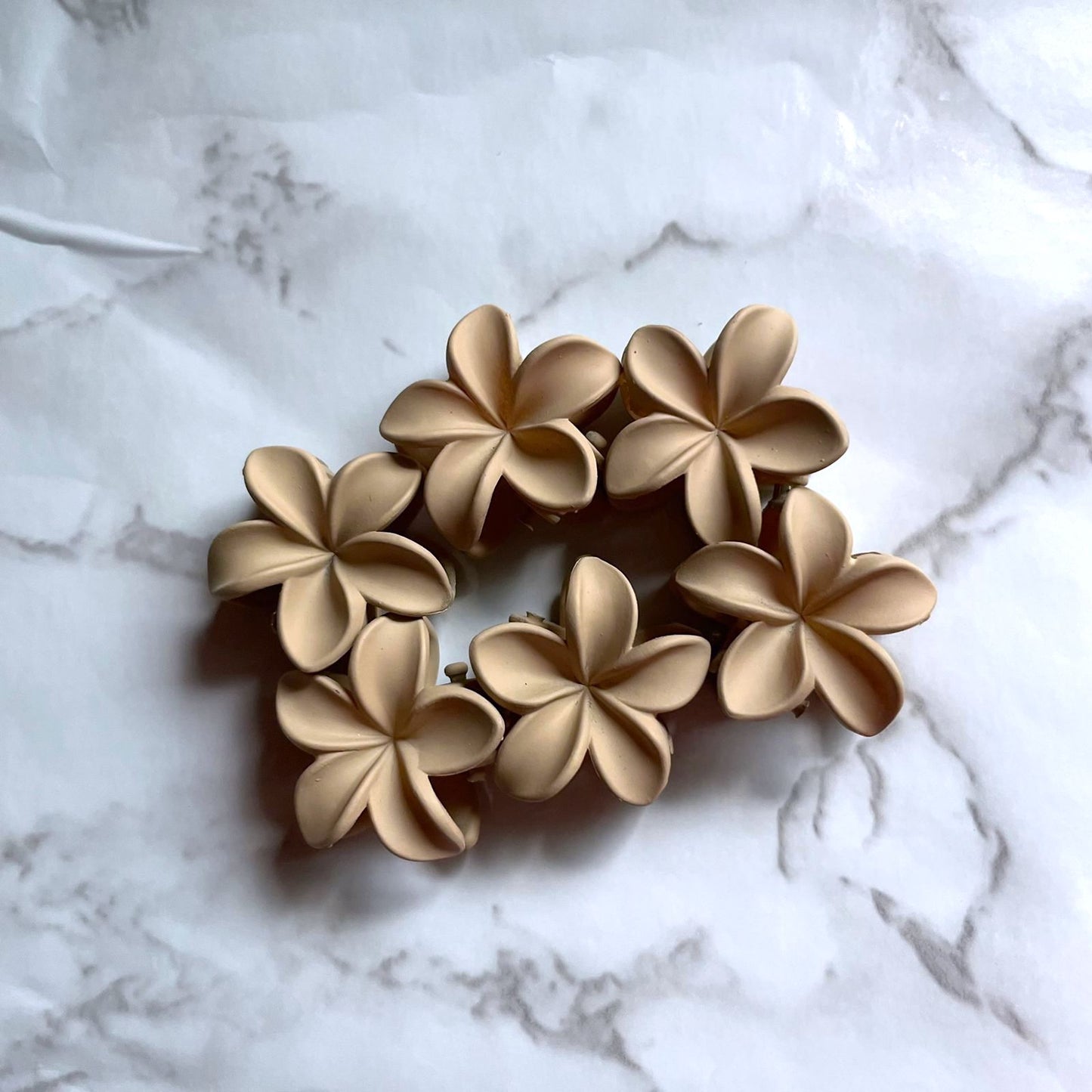 Mini Matte Flower Clips - 1 Pc
