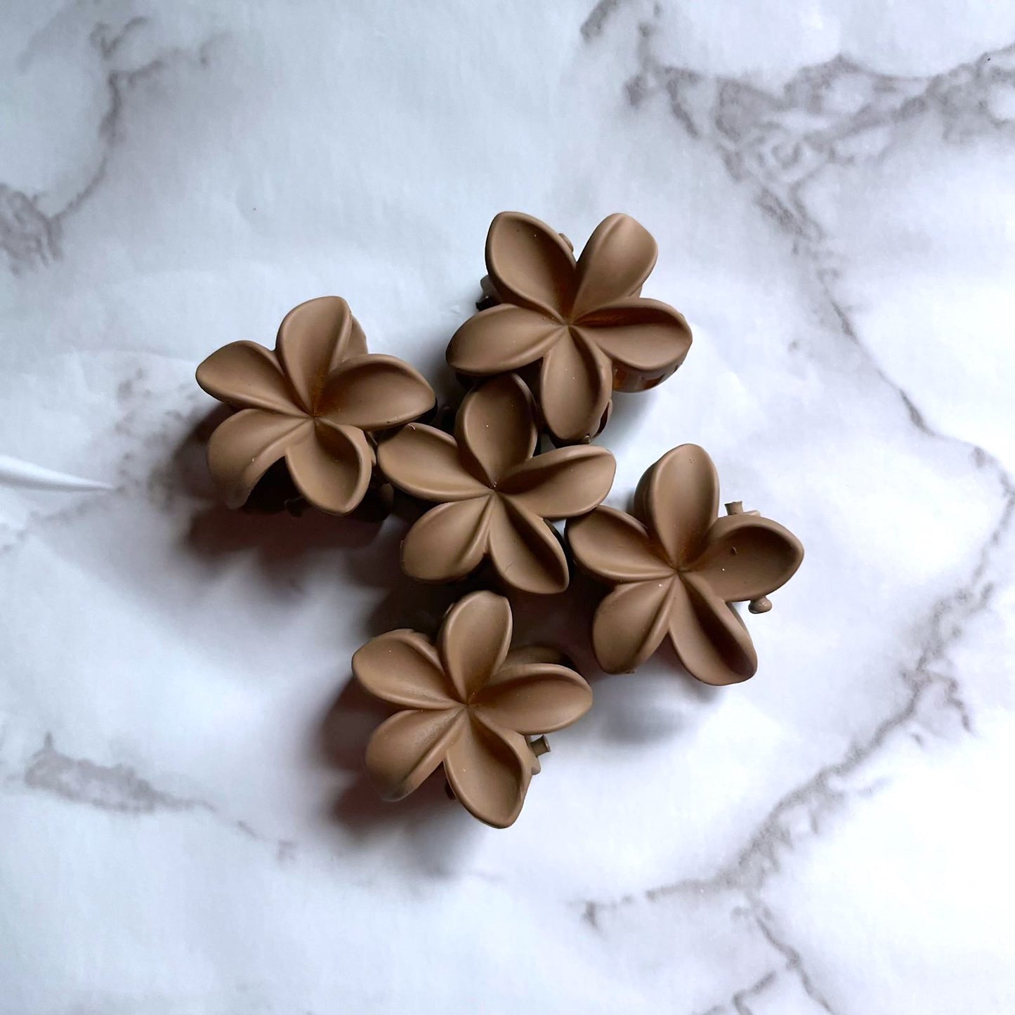 Mini Matte Flower Clips - 1 Pc